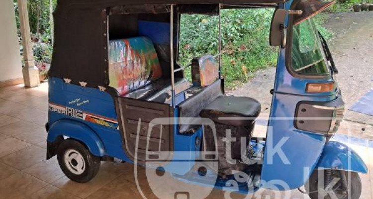 BAJAJ 2015 4 STROKE