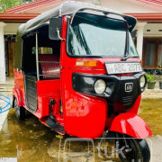 BAJAJ 2015 4 STROKE