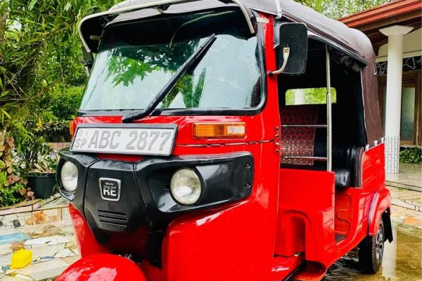 BAJAJ 2015 4 STROKE
