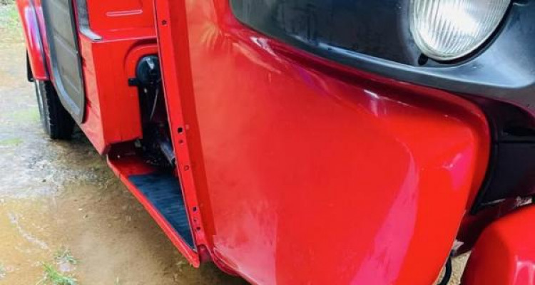 BAJAJ 2019 4 STROKE