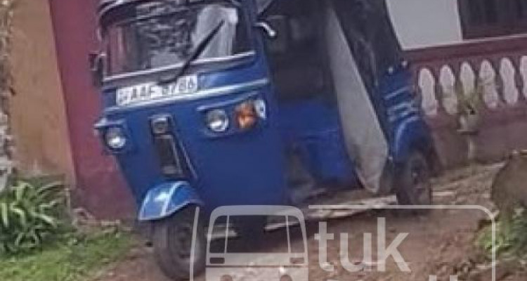 BAJAJ 2013 4 STROKE