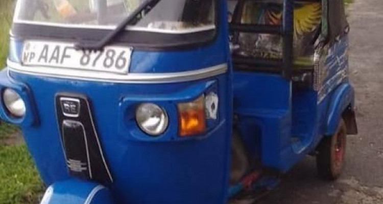 BAJAJ 2013 4 STROKE