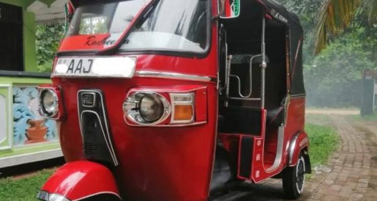 BAJAJ 2013 4 STROKE