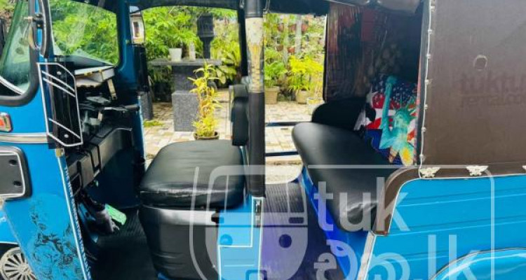 BAJAJ 2018 4 STROKE