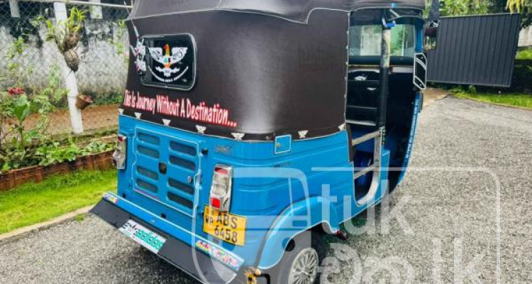 BAJAJ 2018 4 STROKE