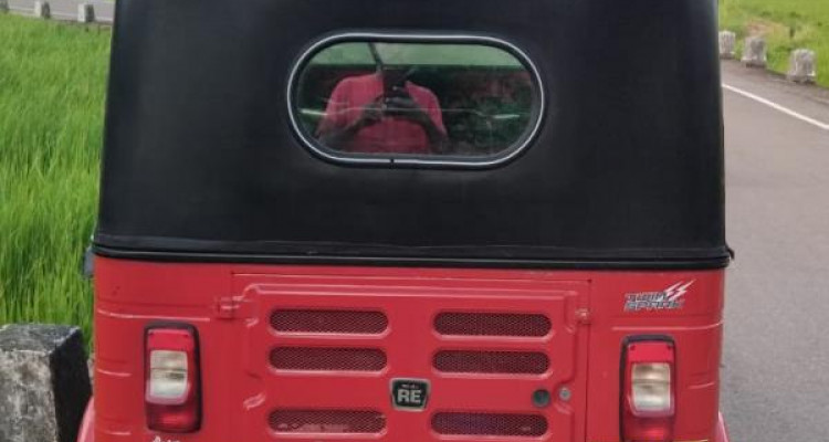 BAJAJ 2019 4 STROKE