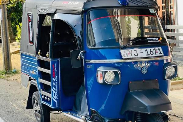 PIAGGIO 2011 APE