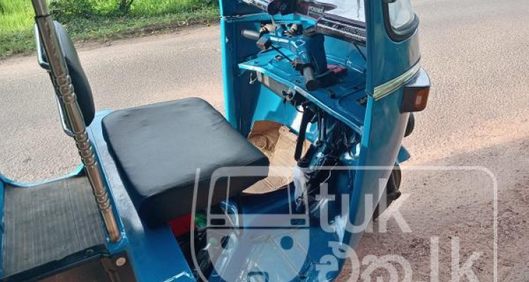 BAJAJ 2003 2 STROKE