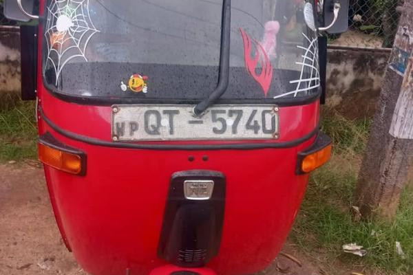 BAJAJ 2009 4 STROKE