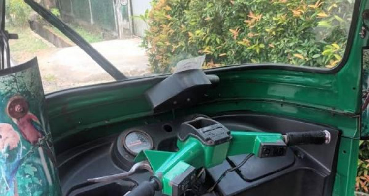 BAJAJ 2013 4 STROKE