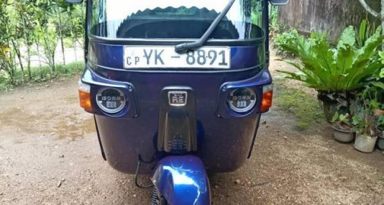 BAJAJ 2011 4 STROKE