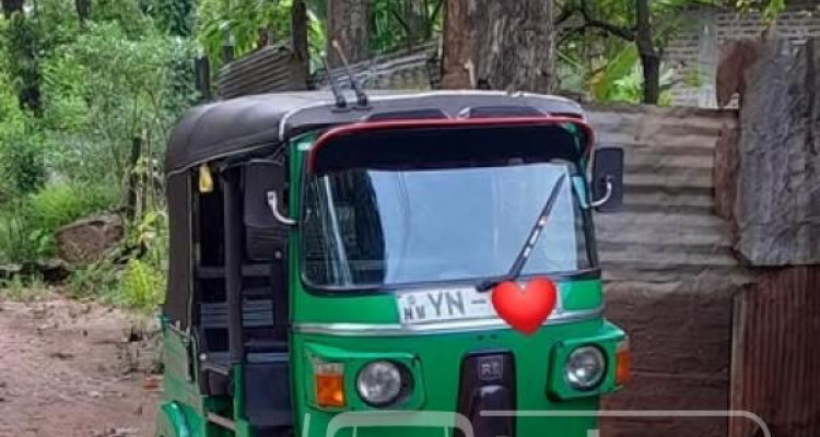 BAJAJ 2011 4 STROKE