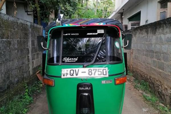 BAJAJ 2009 4 STROKE