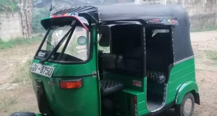 BAJAJ 2009 4 STROKE