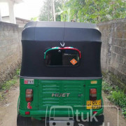 BAJAJ 2009 4 STROKE