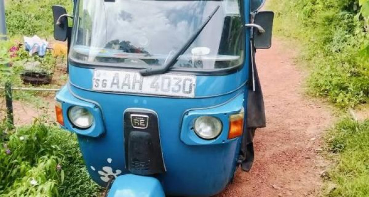 BAJAJ 2013 4 STROKE