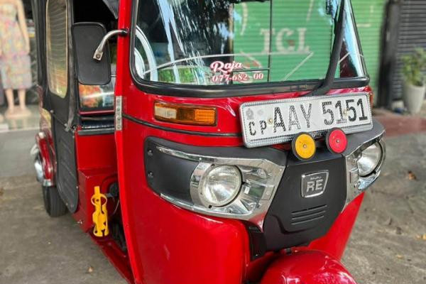 BAJAJ 2015 4 STROKE