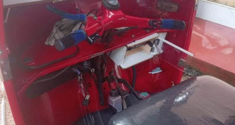 BAJAJ 1996 2 STROKE