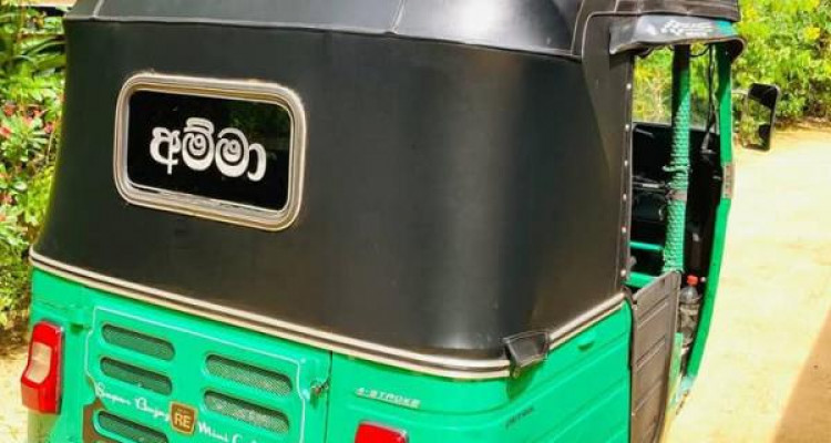 BAJAJ 2015 4 STROKE