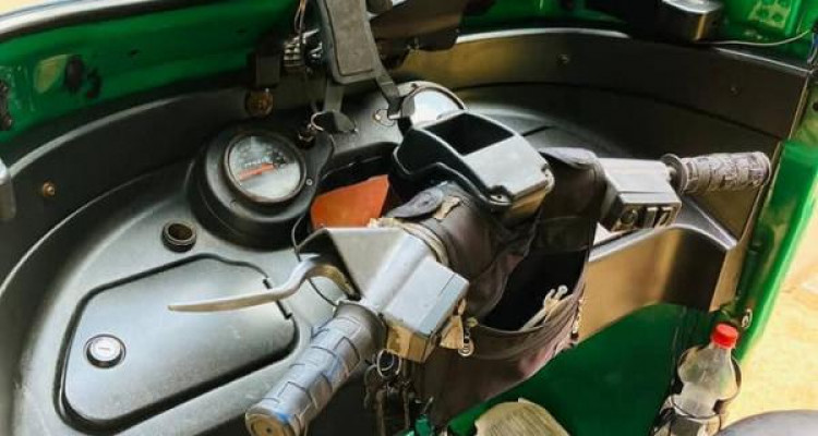 BAJAJ 2015 4 STROKE