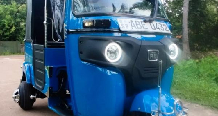 BAJAJ 2015 4 STROKE