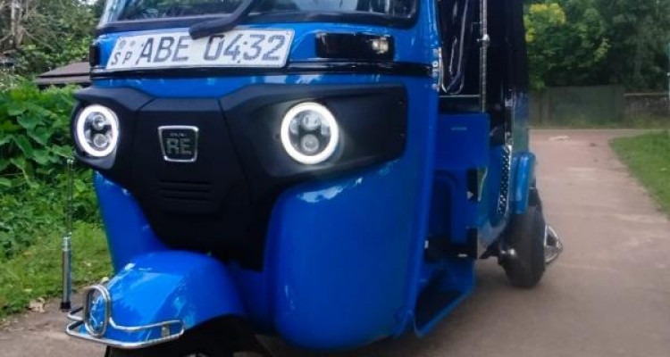 BAJAJ 2015 4 STROKE