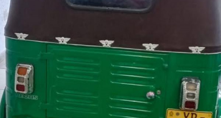 BAJAJ 2011 4 STROKE