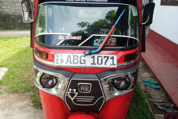 BAJAJ 2015 4 STROKE