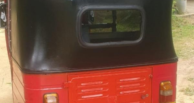 BAJAJ 2011 4 STROKE