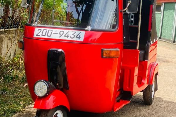 BAJAJ 1995 2 STROKE