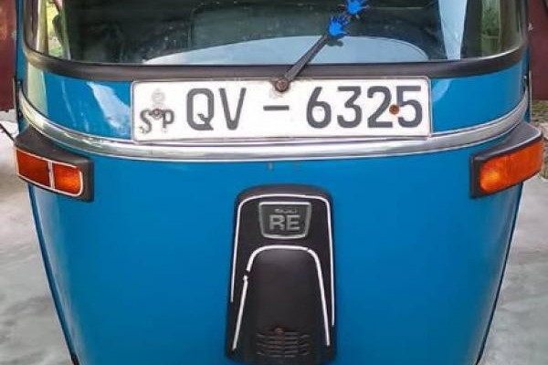 BAJAJ 2009 4 STROKE