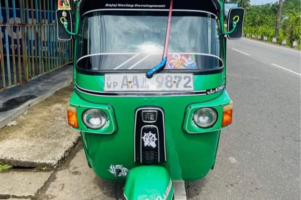 BAJAJ 2013 4 STROKE