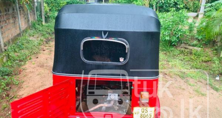 BAJAJ 2009 4 STROKE