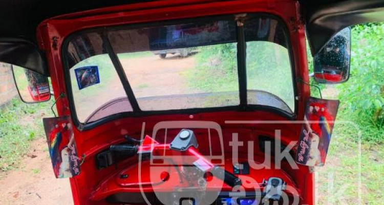 BAJAJ 2009 4 STROKE