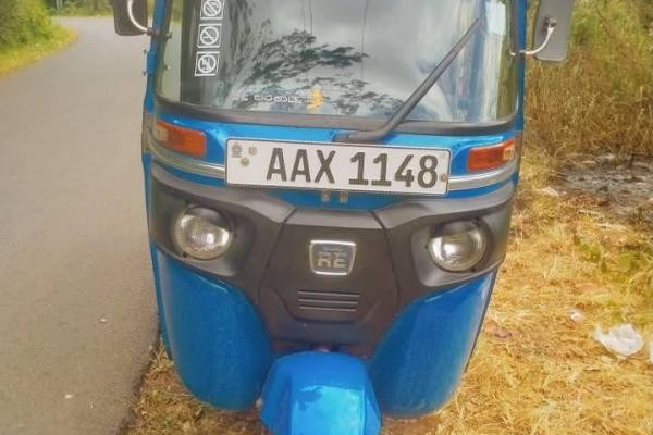 BAJAJ 2015 4 STROKE