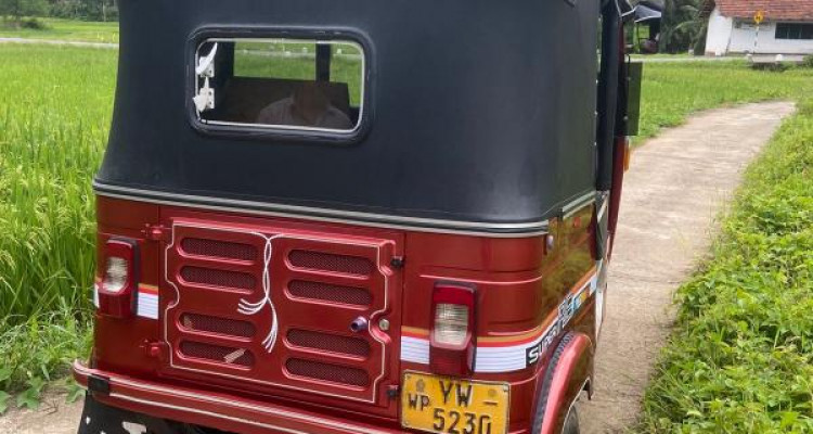 BAJAJ 2012 4 STROKE