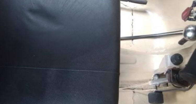 BAJAJ 2009 4 STROKE