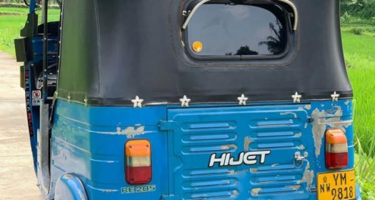 BAJAJ 2011 4 STROKE