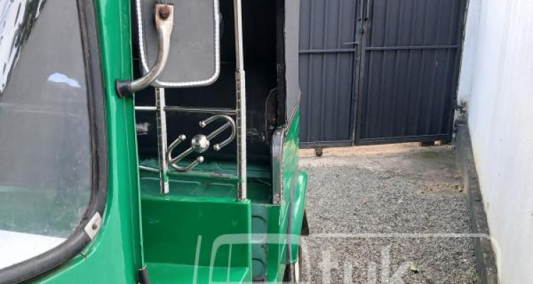 BAJAJ 2004 2 STROKE