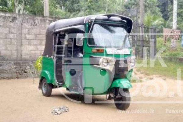 BAJAJ 2015 4 STROKE