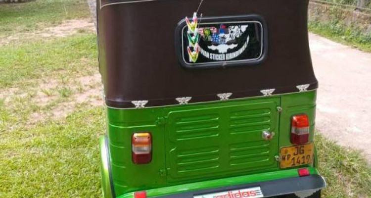 BAJAJ 2004 2 STROKE