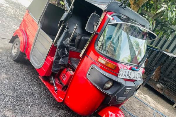 BAJAJ 2014 4 STROKE