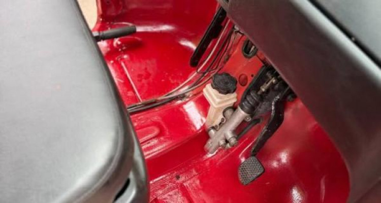 BAJAJ 2019 4 STROKE