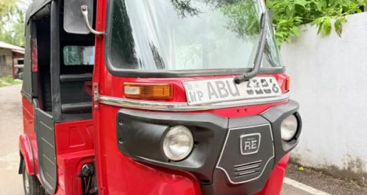 BAJAJ 2019 4 STROKE