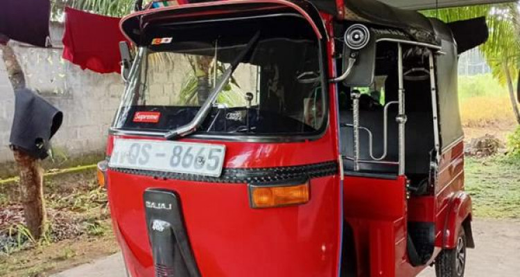 BAJAJ 2009 4 STROKE