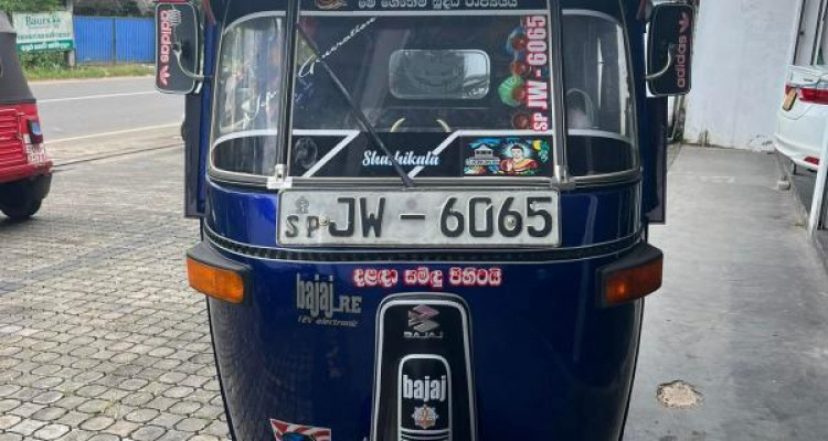 BAJAJ 2 STROKE 2005