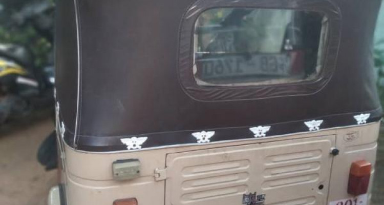 BAJAJ 1998 2 STROKE