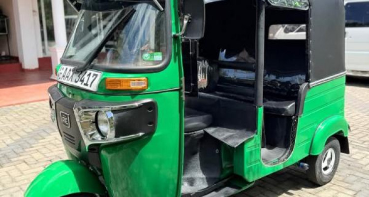 BAJAJ 2015 4 STROKE
