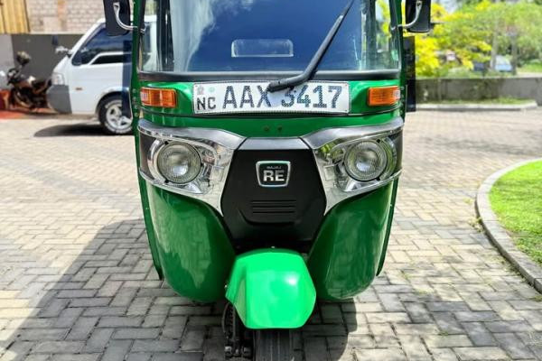 BAJAJ 2015 4 STROKE