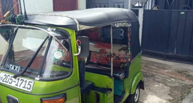 BAJAJ 1999 2 STROKE